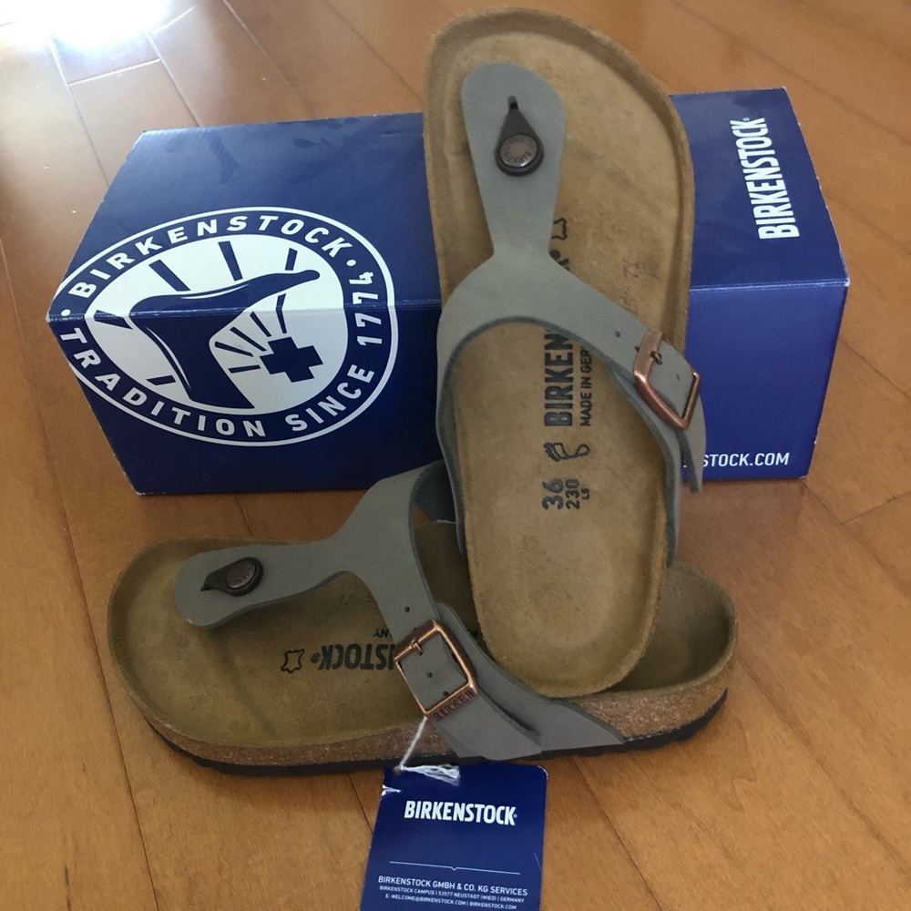Birkenstock Gizeh - Brand New!!